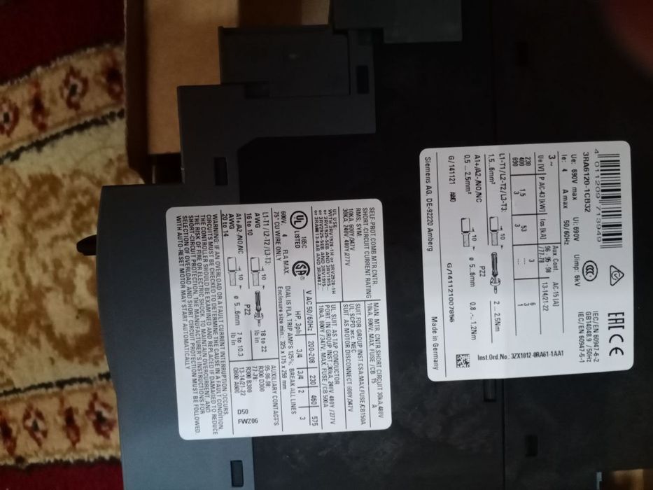 Siemens Sirius 3RA6120-1CB32 Компактный пускатель.