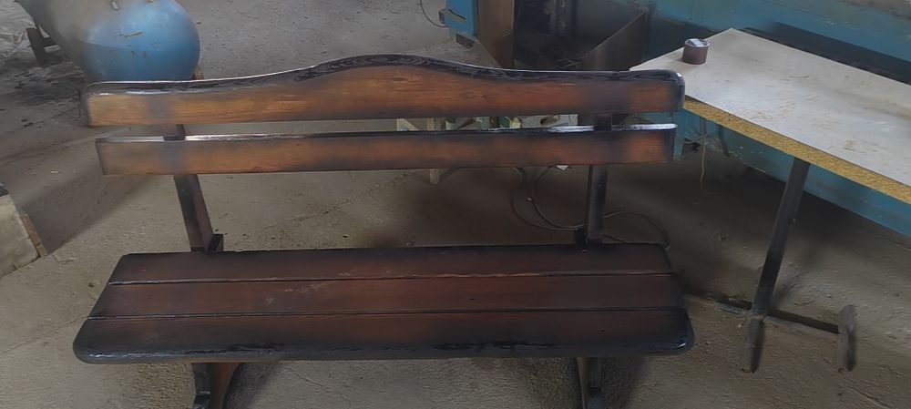 Стол и скамья для дома