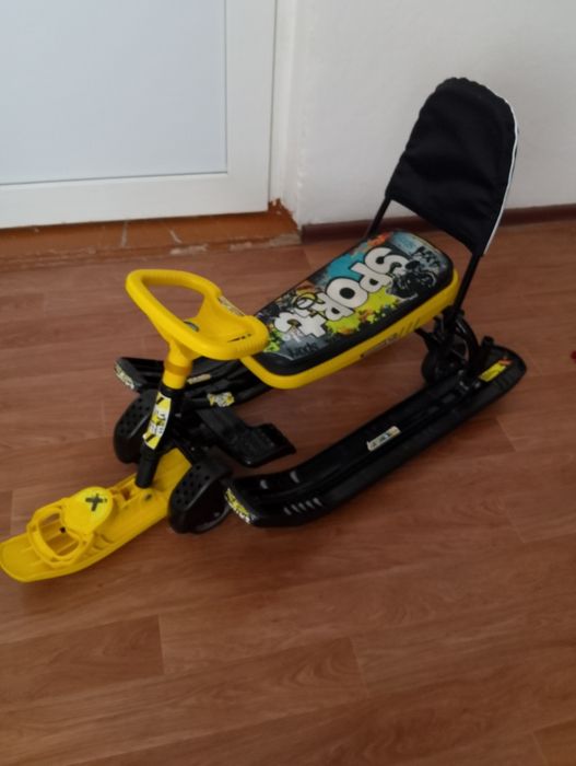 Детский снегокат