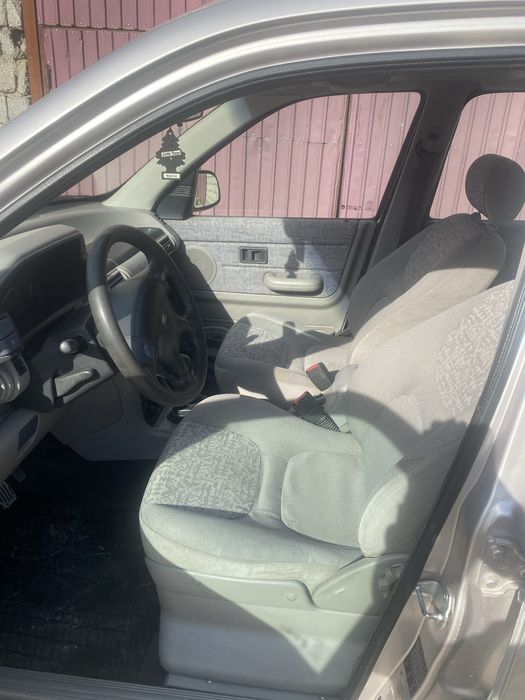 Ланд ровер  год 2001 4:4