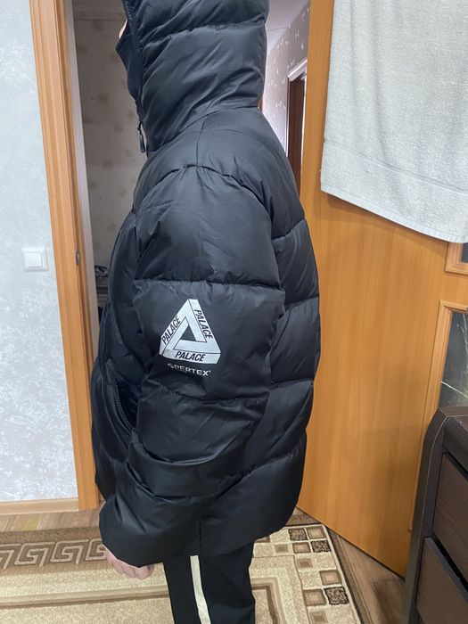 Продам Куртку Palace.
