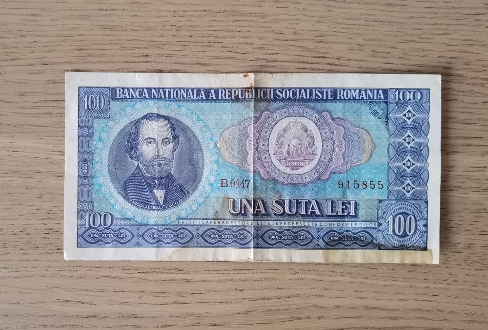 Bancnotă 100 epoca comunistă.