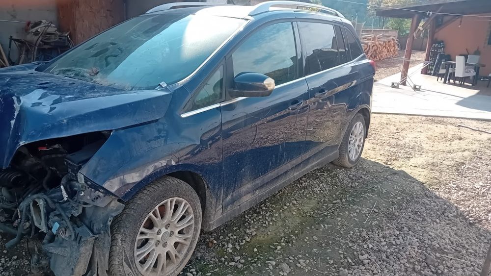 Ford grand c max 2011 avariat fata
