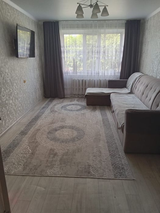 Продам квартиру частично с мебелью