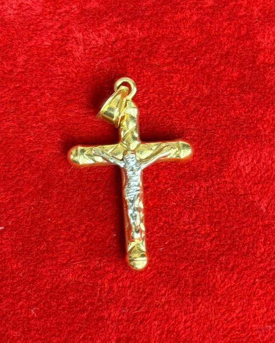 Стилен Златен кръст на ТОП ЦЕНА*