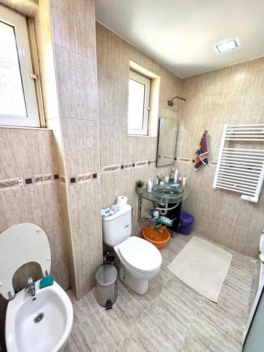 Дава се под наем Тристаен апартамент в Пловдив, Гагарин - 120 кв.м за 509.49 € - Снимка #9