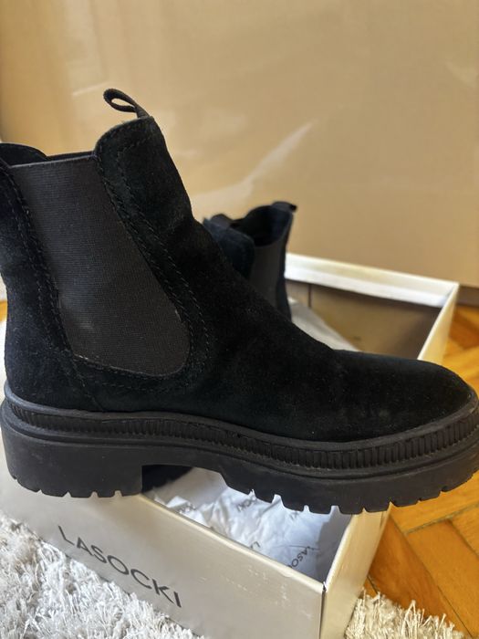 Ghete din piele întoarsă, marimea 37