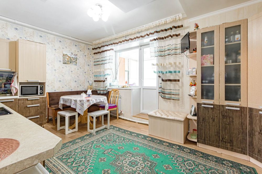 Срочно!!! Продажа дома 10 соток. Юго-Восток левая сторона . Торг