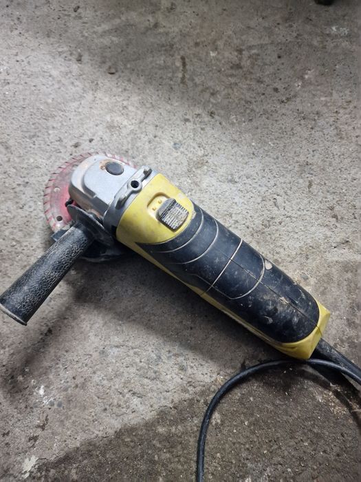 Продавам Ъглошлайф