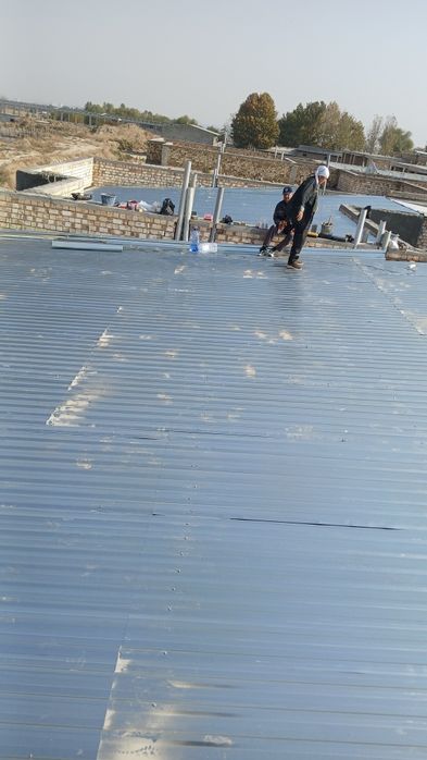 Tom yopish xizmati.  Кровельные работы