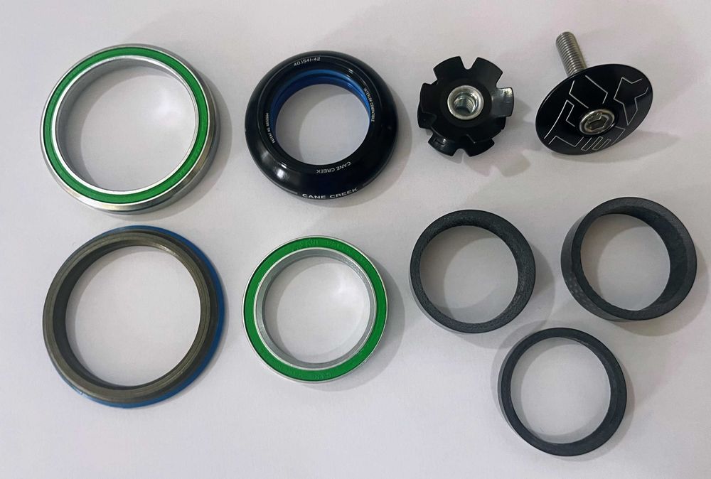 Чашки/Headset Cane Creek 40-Series IS41/28.6 - IS52/40 + пеперуда и спейсъри