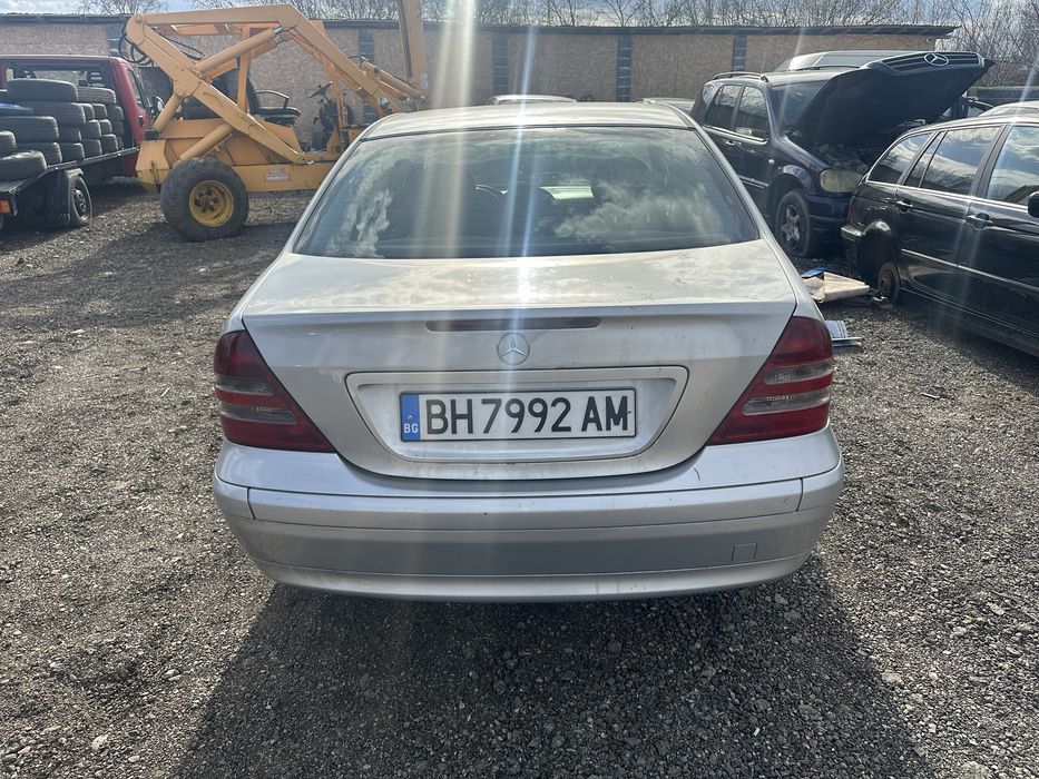 W203! C 2.2 дизел автоматик 2001 Г