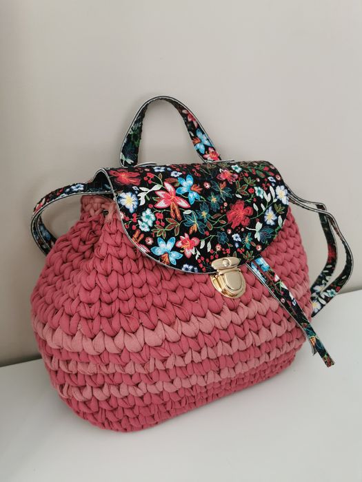 Ръчно изработена дамска чанта