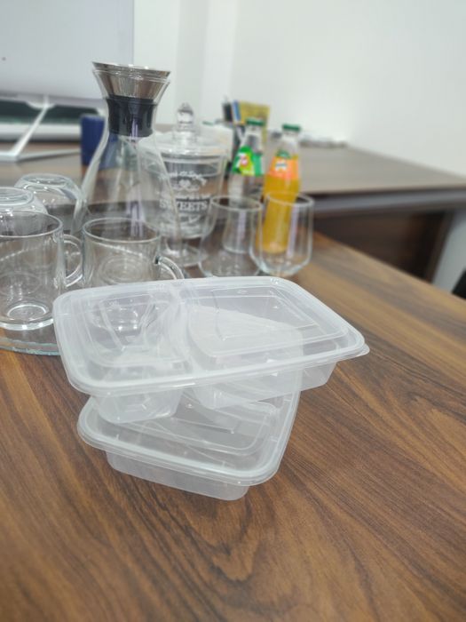 Bir martalik idishlar toplami