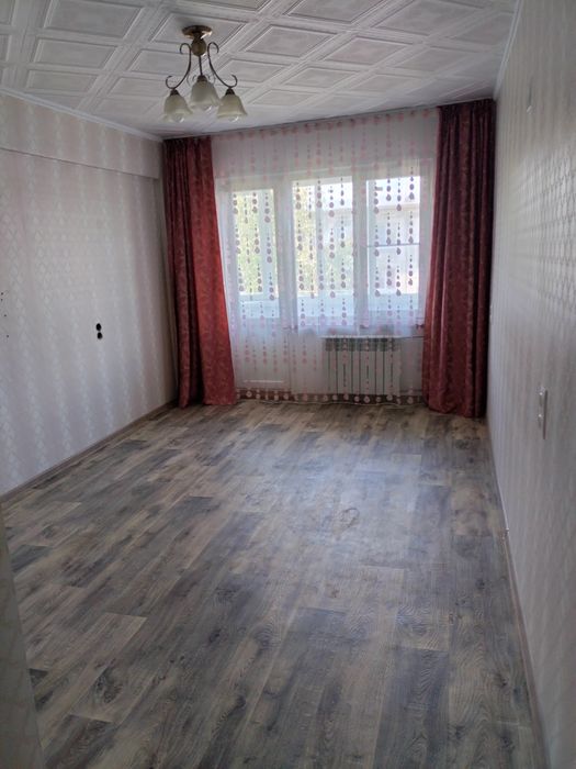 Продам 3-х комнатную квартиру в п. Новая Бухтарма