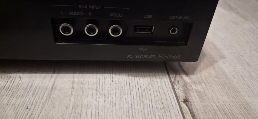 Receiver Onkyo HT-R558