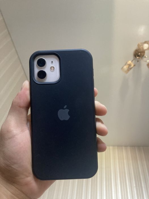 Apple 12 в хорошем состояний