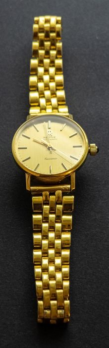 Дамски часовник Revue Thommen Buccaneer – позлата, кварц, 26мм