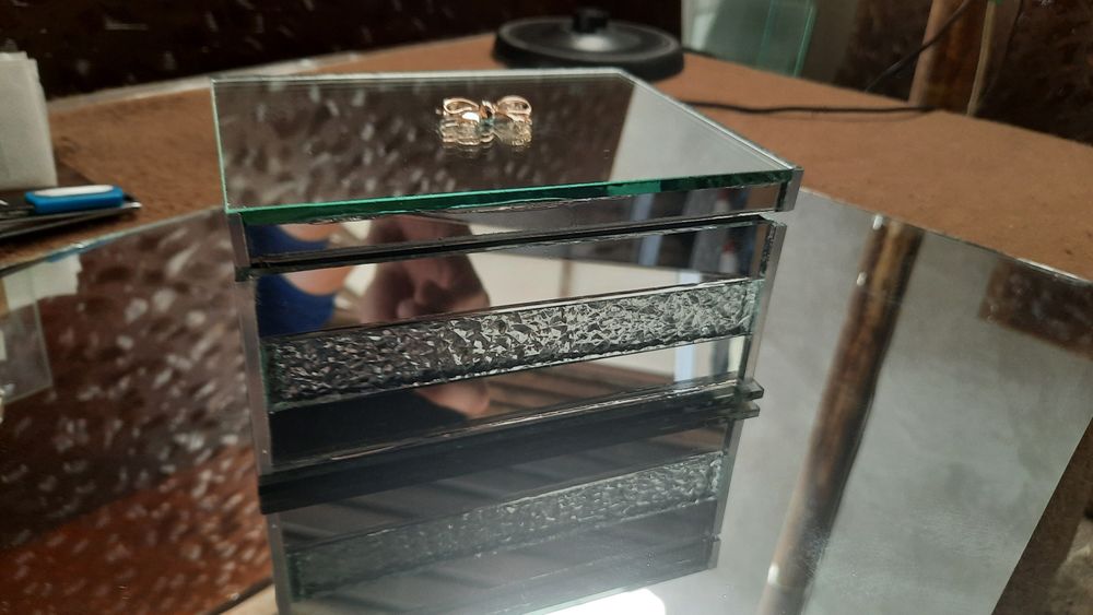 Шкатулка зеркальная для ювелирных изделий