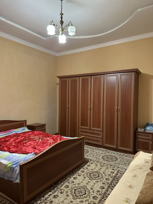 Сдаётся квартира чирчик навои 2/1/2/ всё есть цена 250уе