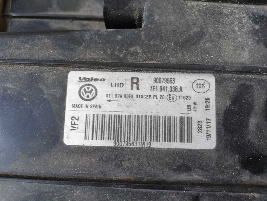 Фар VW Multivan LED десен/Фар Мултиван/Фар Transporter T6 FULL LED