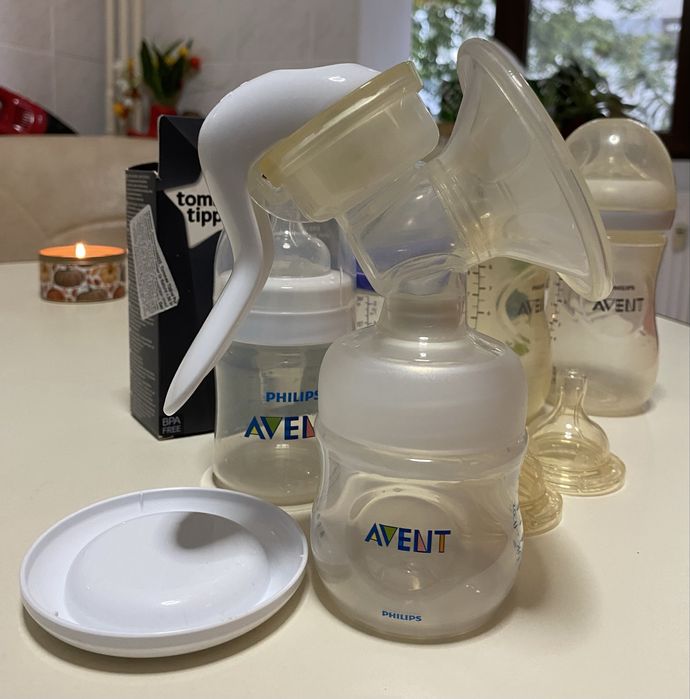 Pompa san manuala Philips Avent + biberoane