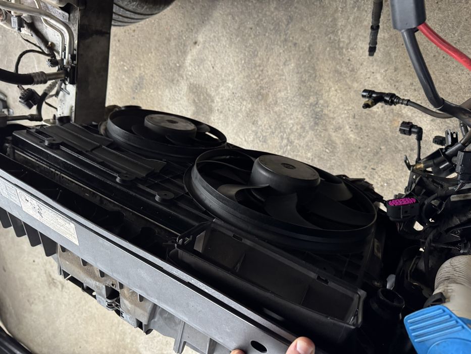 Trager,bara spate,oglinda/oglinzi,haion/luneta,parbriz pt vw tiguan