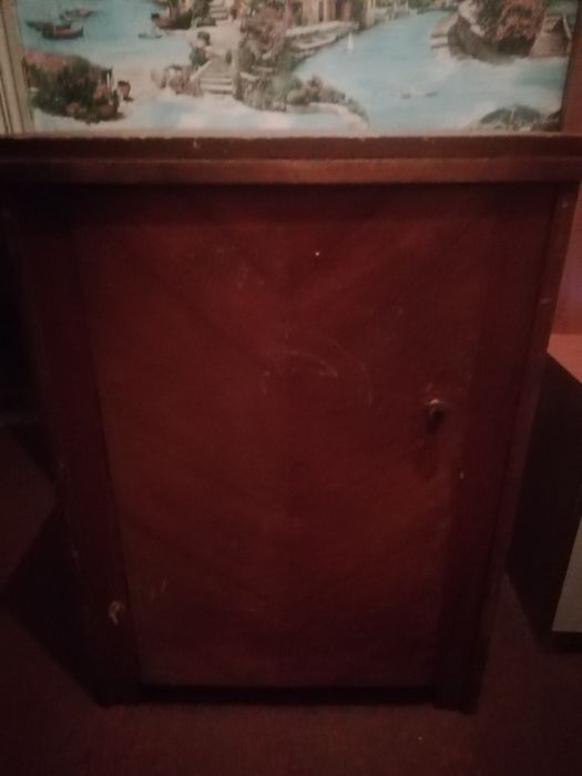 Продам швейную машинку