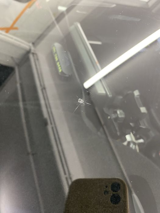 Ремонт автостёкл ,сколы-трещины Алматы