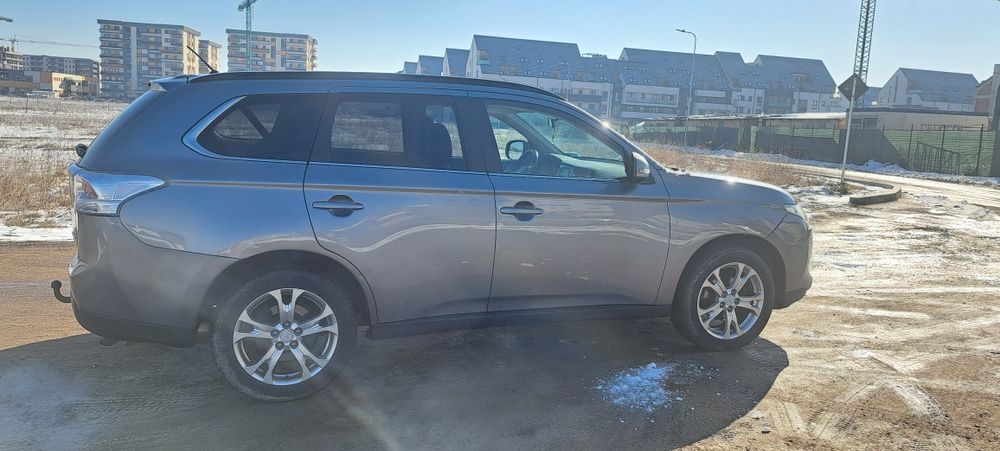 Mitsubishi outlander