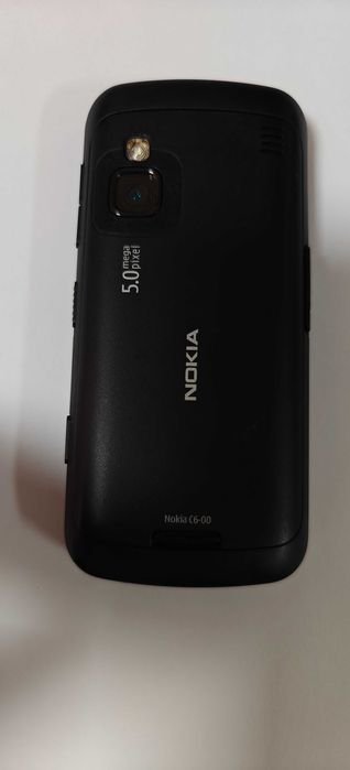 Telefon Nokia C6-00