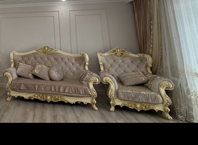 Продам диван с 2 креслом