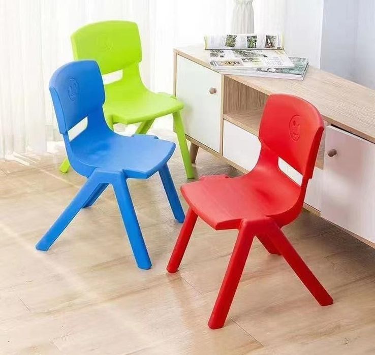 Стул детский пластиковый от 2 до 7 лет
