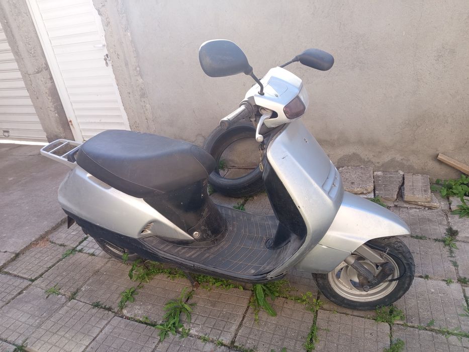 Honda             lead