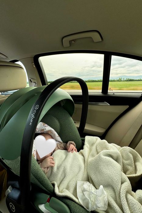 Детско столче за кола Cybex Cloud T с база