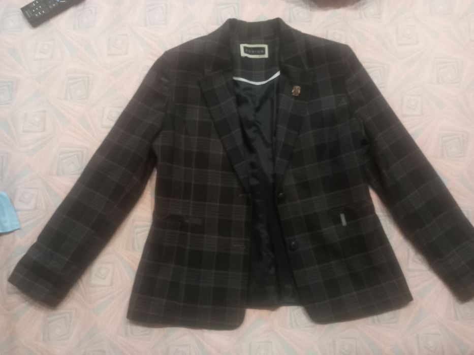 Продам одежду демисезонную