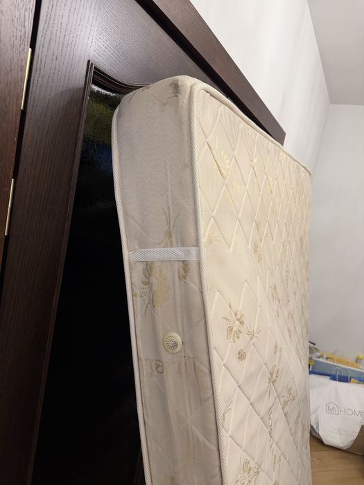 Продается матрас 180×200