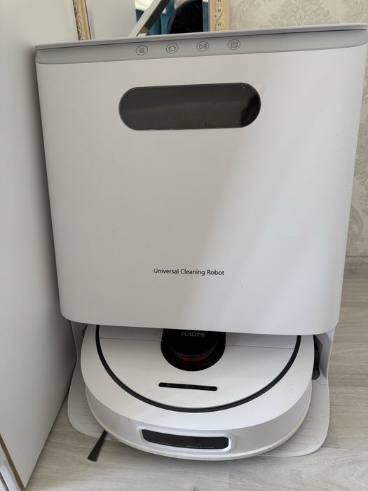 Робот пылесоc