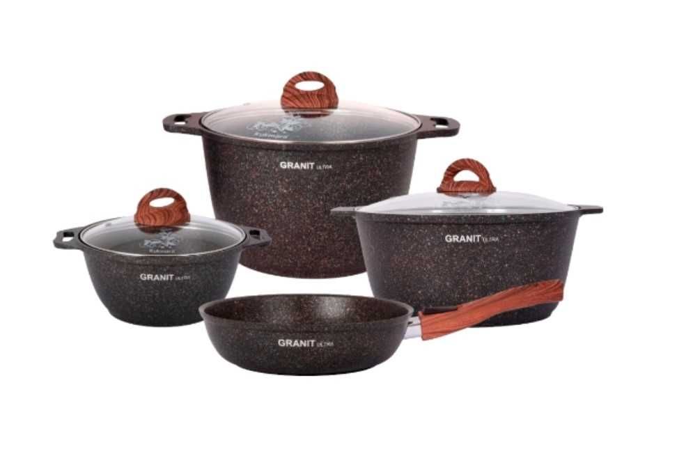 Қозонлар тўплами Кукмара Рассияда ишлаб чиқарилган янги йилга зурсовға