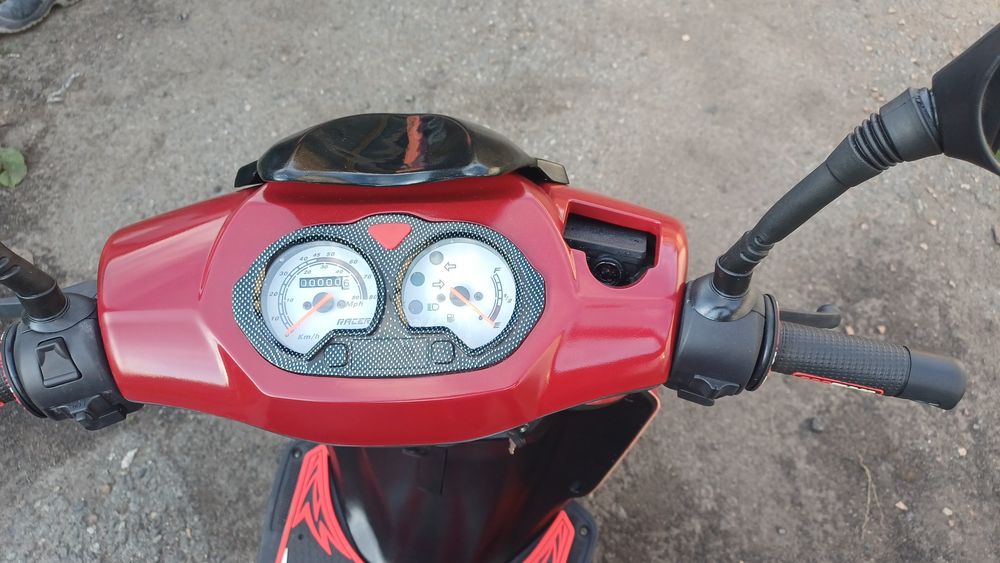 Продам скутер racer