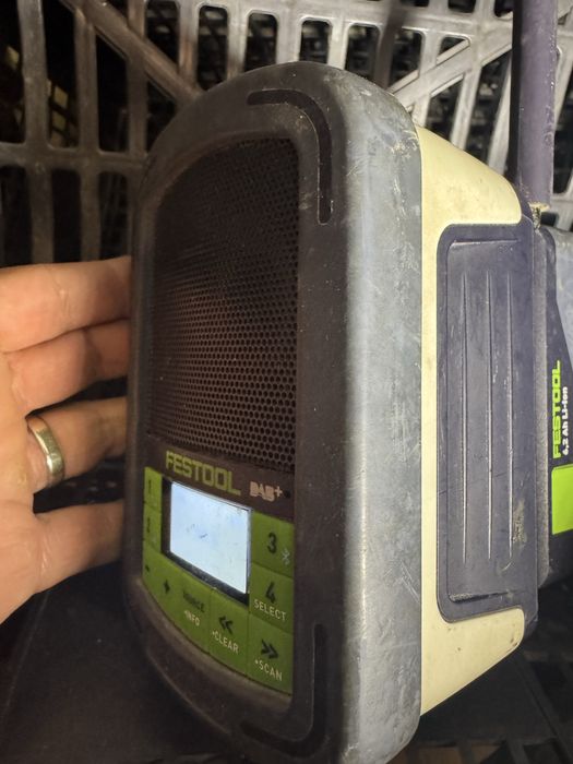 Radio festool BR 10 DAB+ bluetooth cu batetie de 4ah