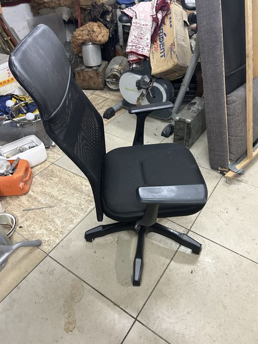 Продам офисное кресло