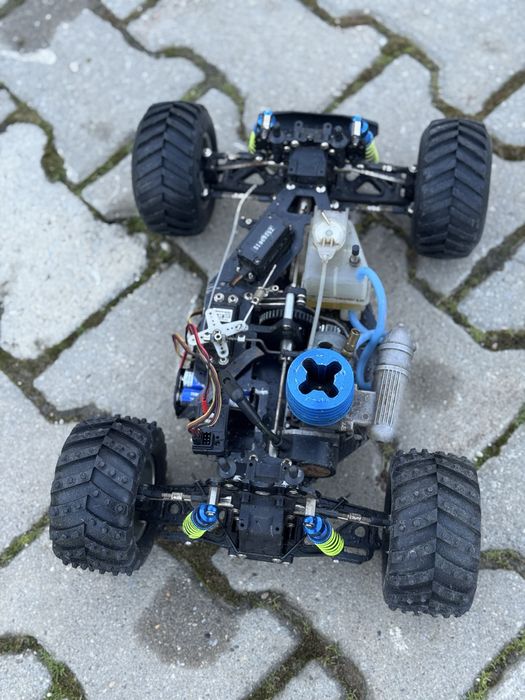 Automodel rc nitro 1:10 carson modellsport 2005 carcasa diferita