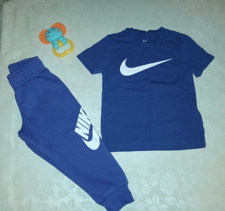 Nike екип 29лв!!!