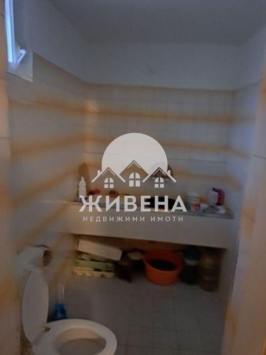 Продавам къща в с.Константиново, площ 193 кв.м
