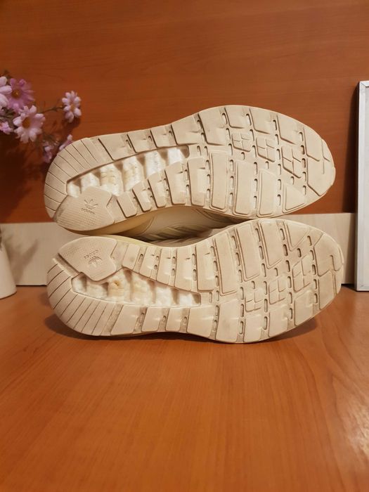 Adidasi adidas marimea 38 in stare perfectă