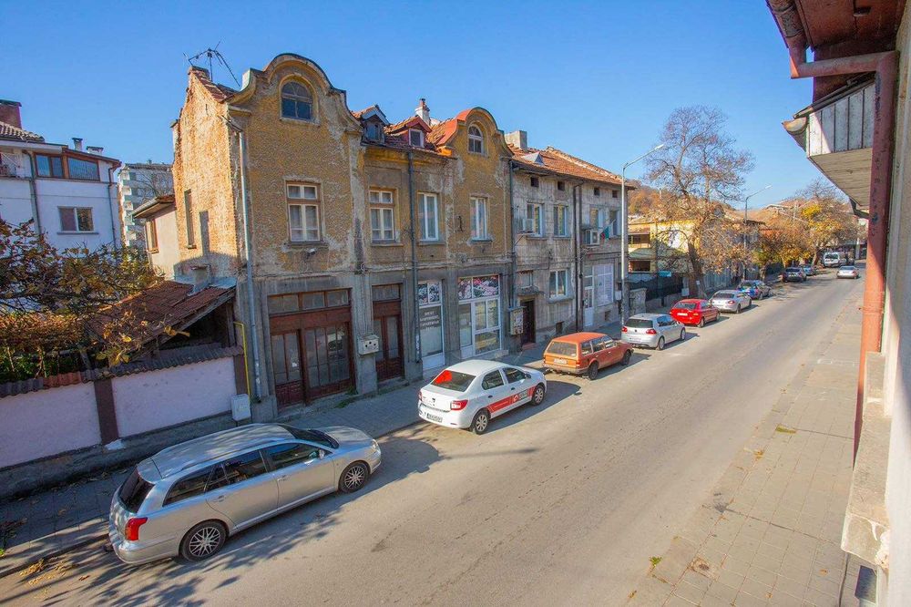 Продавам Лозата Шиваров мост