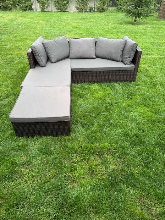 De vanzare coltar de gradina din ratan marca Lidl