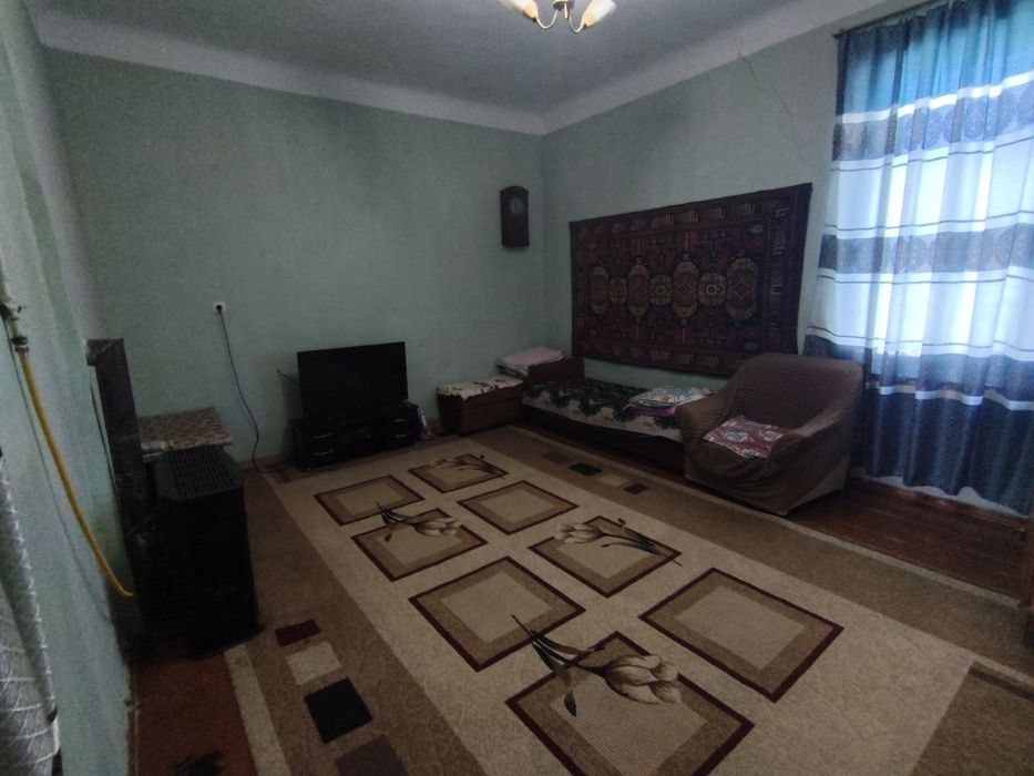 Продается квартира со средним ремонтом