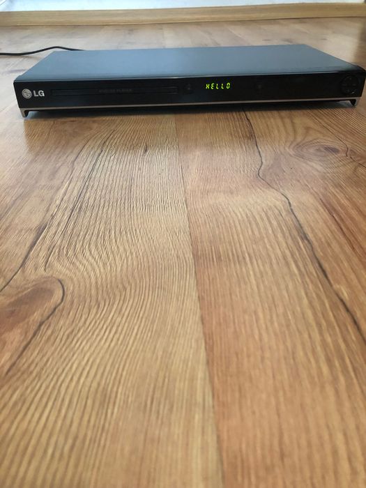 DVD player в комлект с DVD дискове